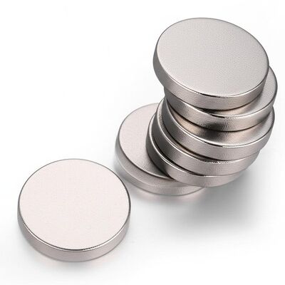 คุณภาพ นิเคิลเคลือบ Neodymium Disc แม็กเนท หนา 5 มม แม็กเนท ดิสก์ ที่สมบูรณ์แบบสําหรับล็อคแม่เหล็ก จอและเครื่องมือแม่เหล็ก โรงงาน